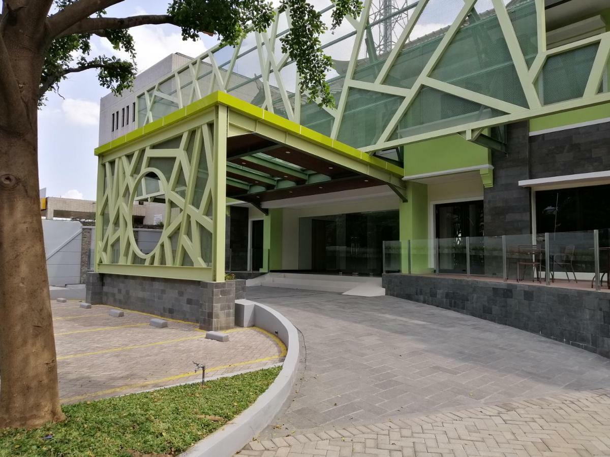 Arkeo Hotel Bandung Extérieur photo
